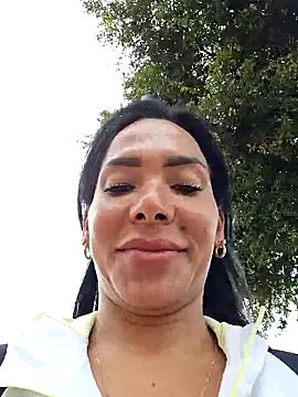 Doll_Loren live sex cam