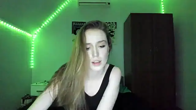 tinyglow live sex cam