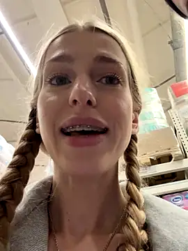 kira_mia live sex cam