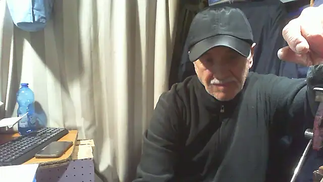 nonnomaturobisex live sex cam