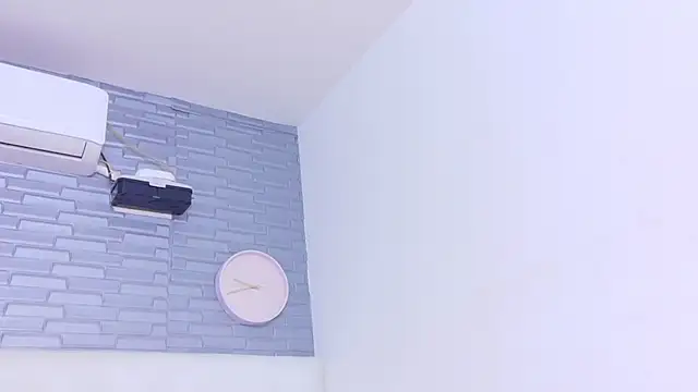 Hungry_pussy18 live sex cam