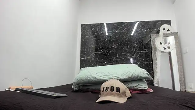 ada-brooke live sex cam