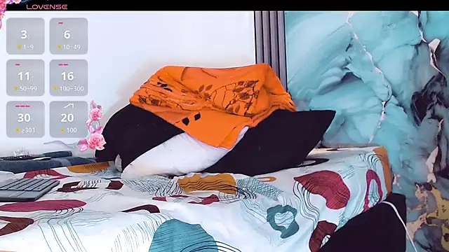 khiara_moretti live sex cam