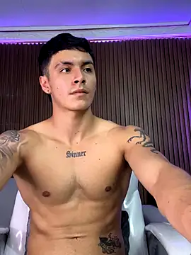 Leo_santoro live sex cam