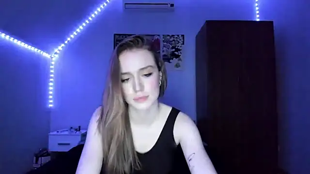 tinyglow's cam snapshot