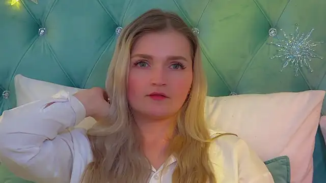 AnnyRaii's cam snapshot