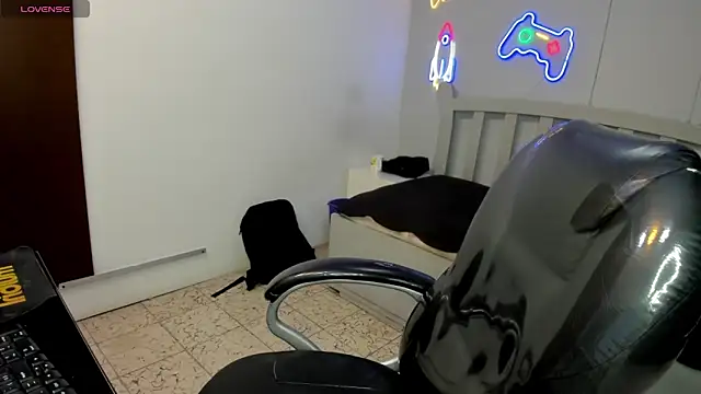 StiwenTwink's cam snapshot