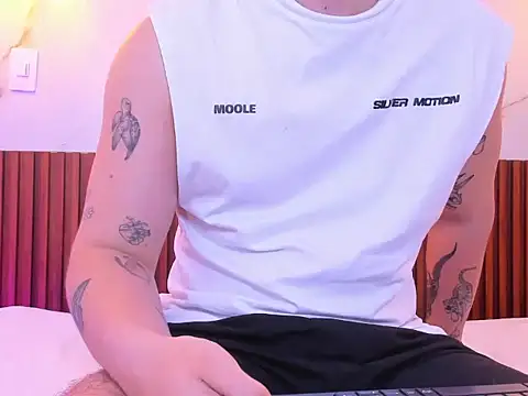 Bruno_walkerr's cam snapshot