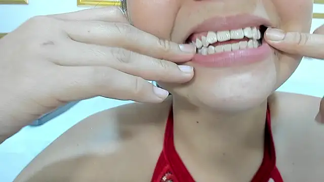 zully28_'s cam snapshot