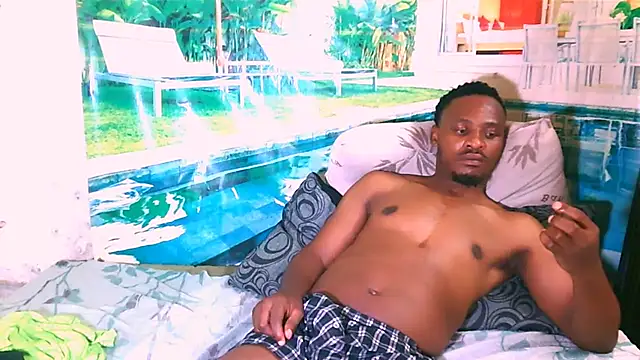 EbonyTiger69's cam snapshot