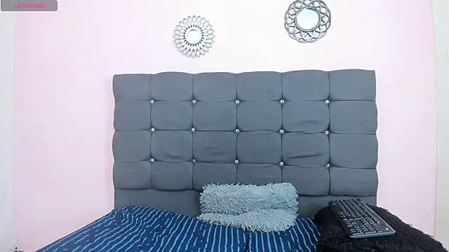 niicolle_0's cam snapshot