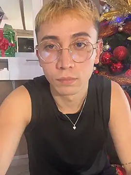 Naughty__Chriss's cam snapshot