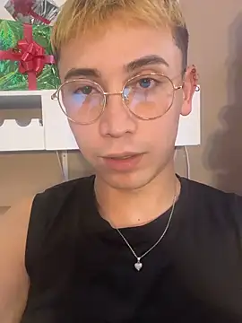 Naughty__Chriss's cam snapshot