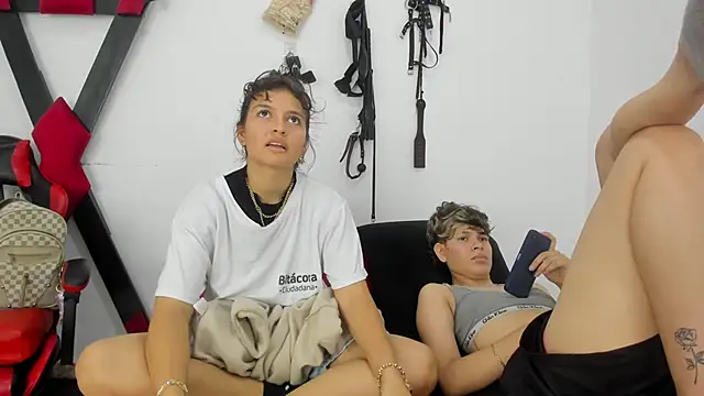 Lily_and_Lina live sex cam