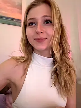 LunaRase live sex cam