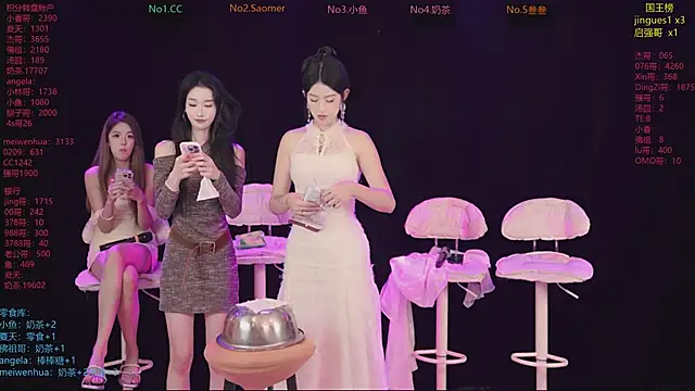 summer_001XT live sex cam