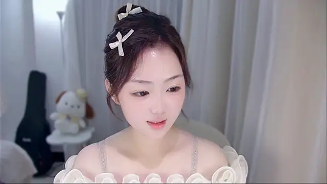 YUANYUAN-A live sex cam