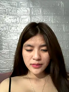 Cheerful-girl live sex cam