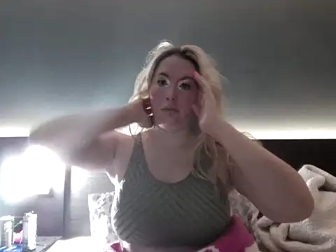 ThiccMilfBlaire's cam snapshot