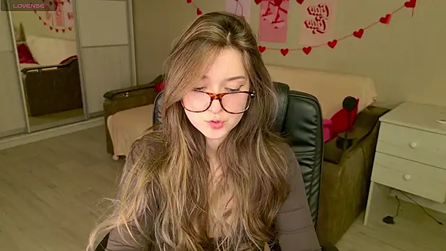 BellaSink live sex cam