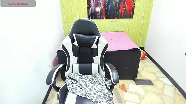 miaa_scott7's cam snapshot