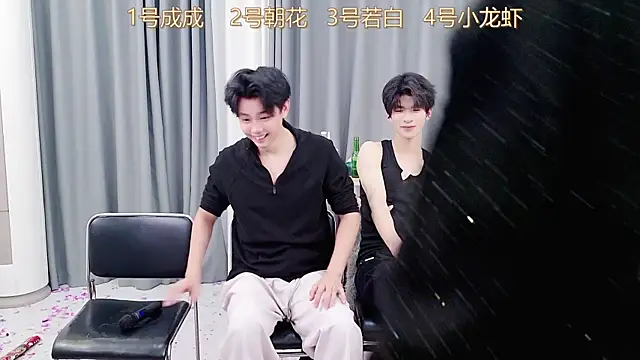 QYBOYS-001's cam snapshot