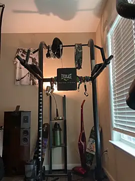 KeYBuMp323 live sex cam