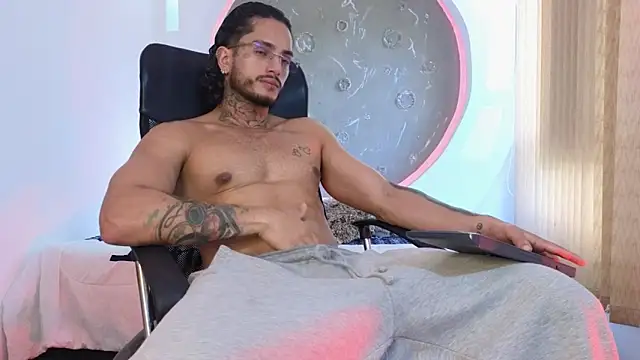 Alanrodgers live sex cam