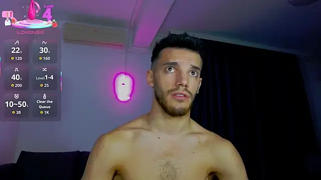 DominicValente's cam snapshot