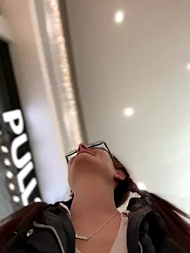 NataKitten live sex cam