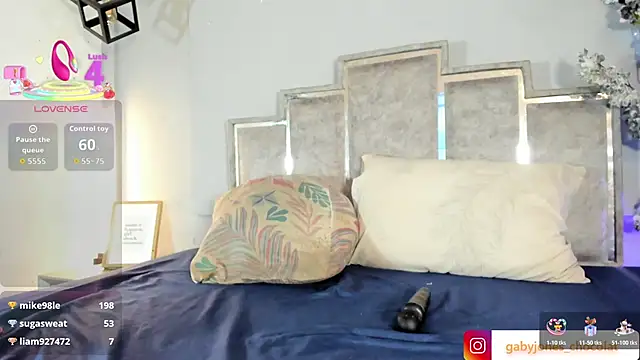 GabyyJones live sex cam