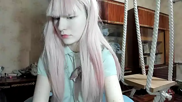 Yoonhee_Kiss live sex cam