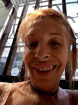 FrozenWaffle live sex cam