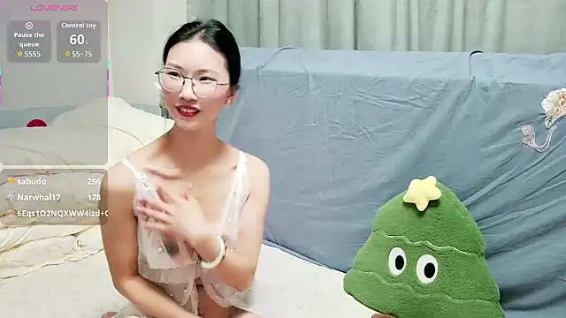 QIQIZHAO-2025 live sex cam
