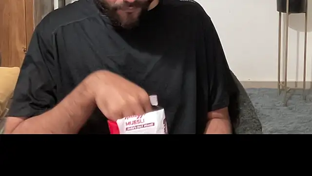 MakeMeAwareAah live sex cam