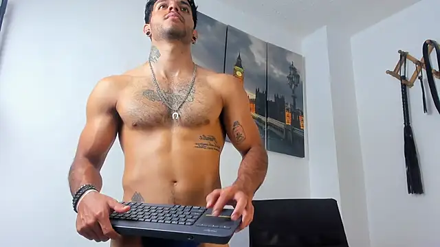 JuanBlade live sex cam