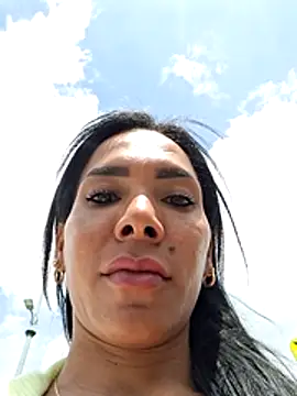 Doll_Loren live sex cam