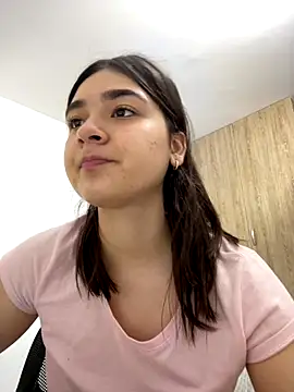 Valentina_ro live sex cam