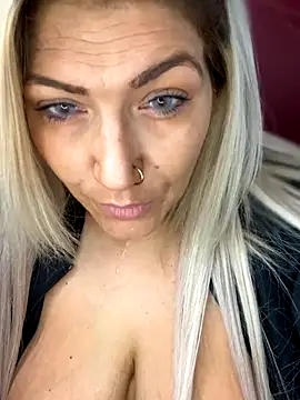 LittleMissEeve live sex cam