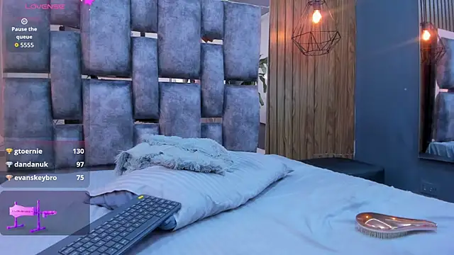 owen__johnson live sex cam