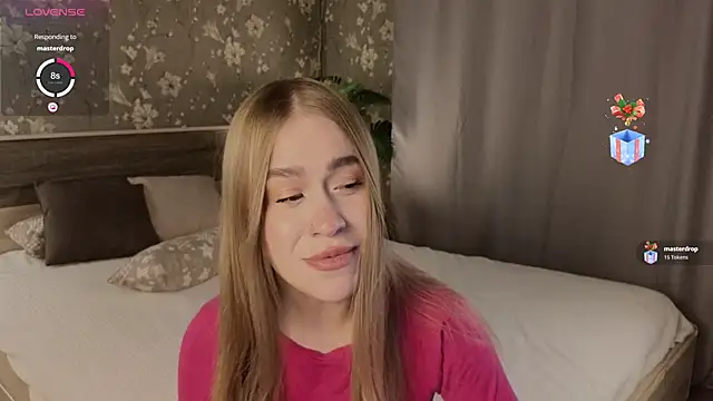 Lolly_Kittyy's cam snapshot