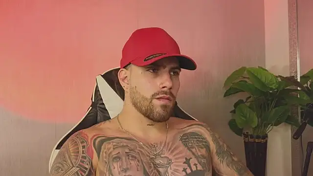 Ades_Lowe's cam snapshot