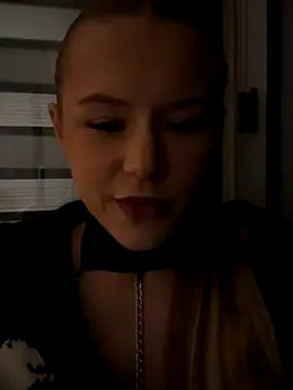 schwiegermamas_alptraum's cam snapshot