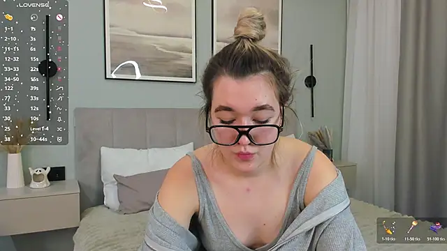 SharonEllis live sex cam