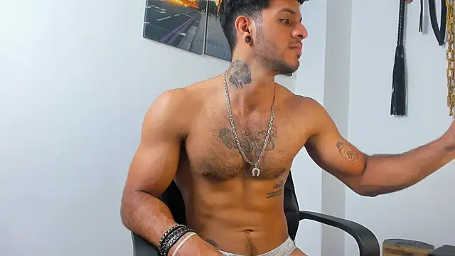 JuanBlade live sex cam