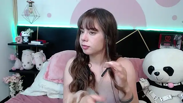 DanniAbbey live sex cam