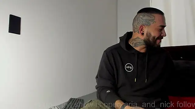 ARIA_AND_NICK live sex cam