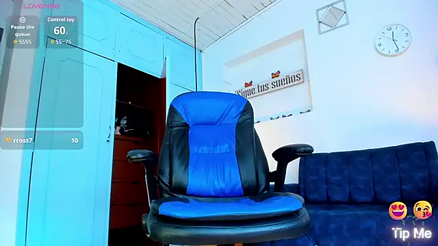 Hot_Darliing live sex cam