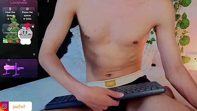 Levii_Ackermann live sex cam