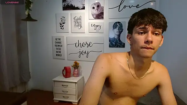 AmethystShadow17 live sex cam